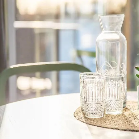 Beautiful Houseboat With Shared Pool Volendam