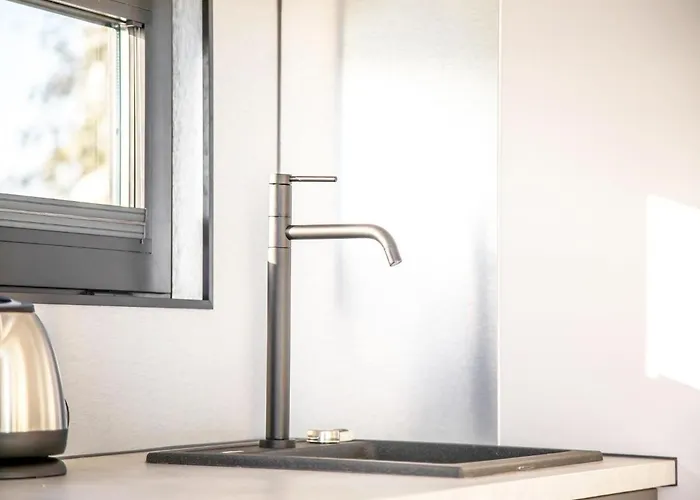 Botel Beautiful Houseboat With Shared Pool