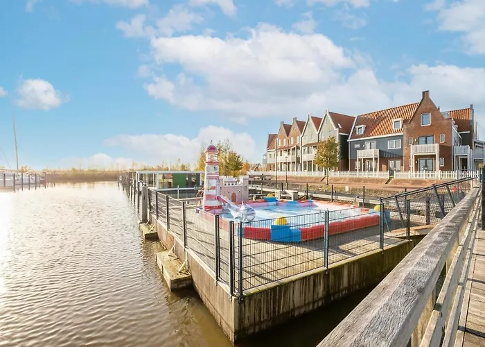 Beautiful Houseboat With Shared Pool Botel Volendam